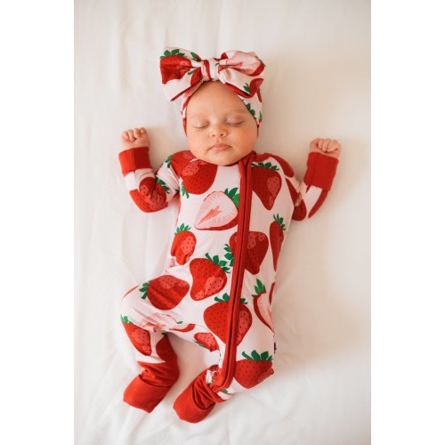 Tiny Toes Treasures Comfortable Baby Bamboo Romper Sleepwear - Berry Sweet Strawberry Design for Eco-Friendly Nights - Comfortable Baby Bamboo Romper Sleepwear - Berry Sweet Strawberry Design for Eco-Friendly Nights