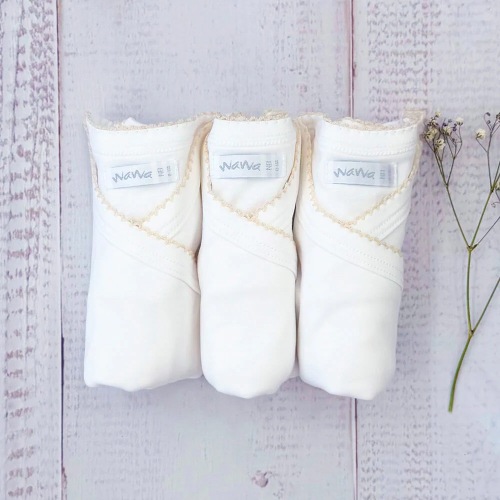 Bodys básicos BLANCOS manga larga y corta (talla RN, de 1-3 meses y 3-6 meses)