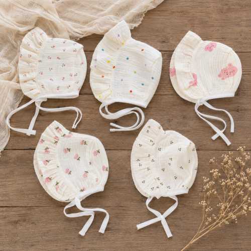 Baby Muslin Bonnet with Ruffle Brim, Soft Double Gauze Newborn Hat, Floral Infant Sun Bonnet, 0–12 Month Baby Girl Accessory