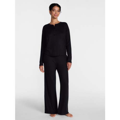 Joyspun Women's Cozy Lounge Collection Hacci Henley Top and Pants, 2-Piece Pajama Set, Sizes XS-3X