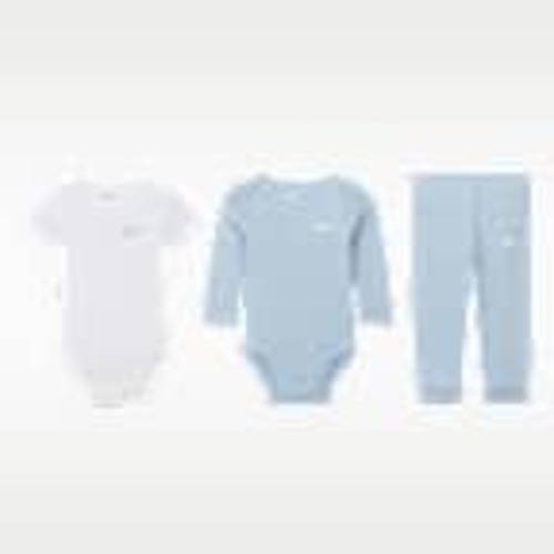 Nike Baby Essentials Baby 3-Piece Pants Set. Nike.com