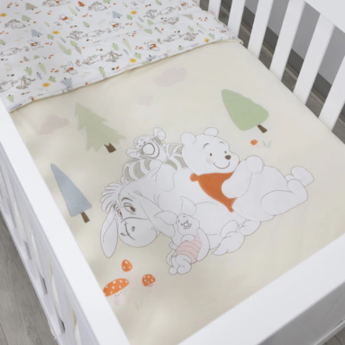 Disney Winnie the Pooh Reversible Cot Quilt