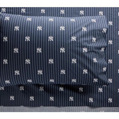 MLB™ New York Yankees™ Stripe Organic Cotton Sheet Set