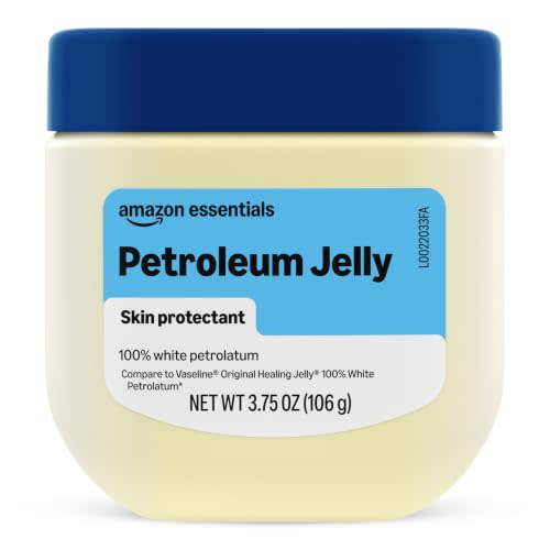 Amazon Essentials Petroleum Jelly White Petrolatum Skin Protectant, Unscented, 3.75 Ounce, 1-Pack (Previously Amazon Basics)
