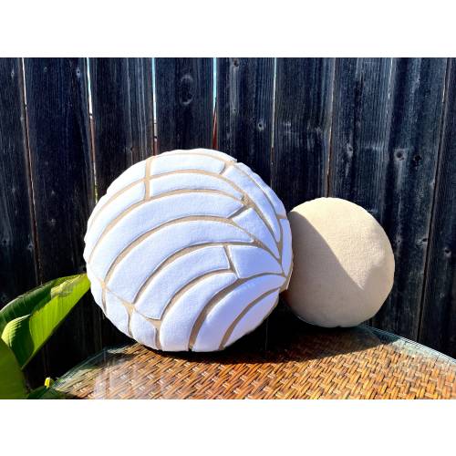 White Concha bread pillow, X-Large Pan Dulce Concha, White Concha Pillow, Concha mexican decor, mexican concha bread, food pillow, latina