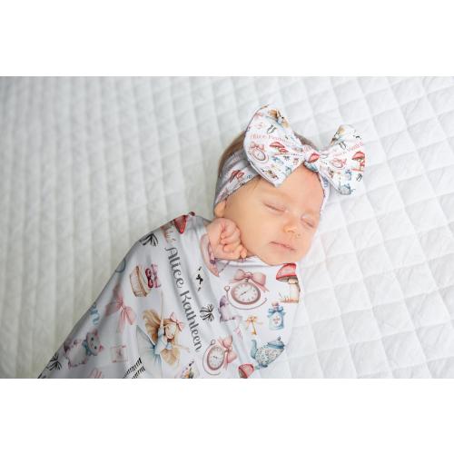 ALICE IN WONDERLAND Baby Girl Swaddle, Personalized Girl Swaddle Blanket, Alice in Wonderland Baby Girl Gift, Custom Baby Girl Name Blanket