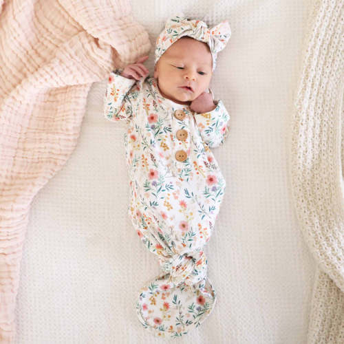 Winnie's Wildflowers Newborn Baby Knot Gown & Hat Set