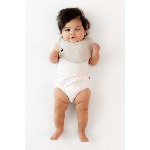 Bamboo Cushy Bib in Oat | Baby Bib | Kyte Baby