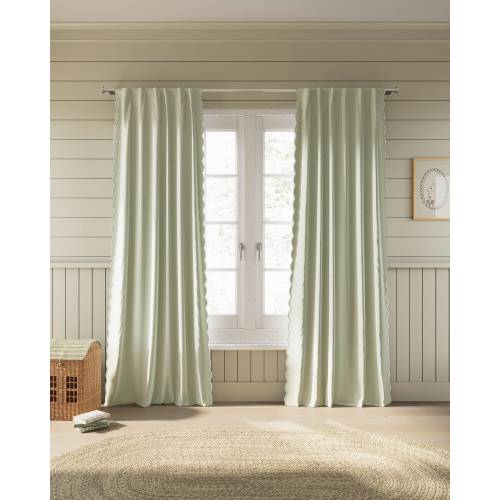 Scallop Edge Blackout Curtain
