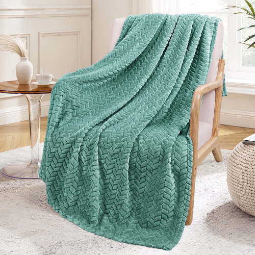 Exclusivo Mezcla Large Flannel Fleece Throw Blanket, Jacquard Weave Leaves Pattern (50" x 70", Celadon)