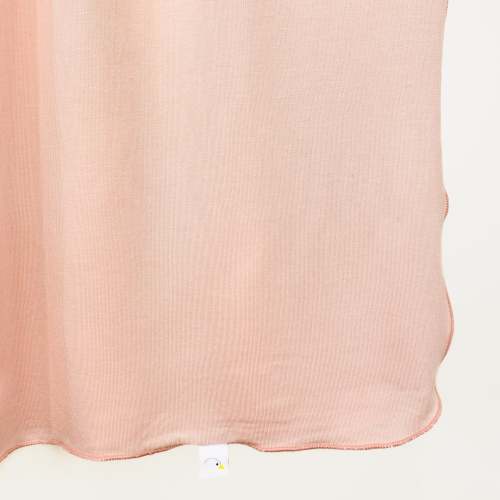 barely pink / swaddle