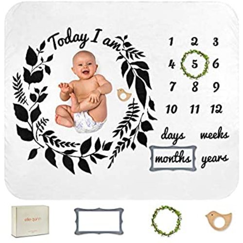 Ellie Quinn - Baby Monthly Milestone Memory Blanket for Newborn Babies: Baby Boy, Baby Girl, Unisex | Premium Super Soft Fleece | Month Blanket | Wreath Design | Gift Box | Includes 3 Props