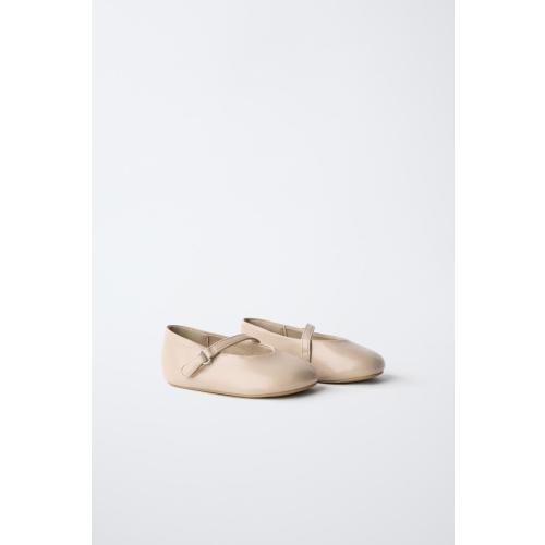 PATENT BAREFOOT BALLET FLATS | Zara