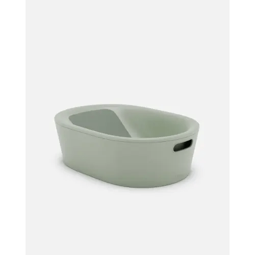 The Bath Tub