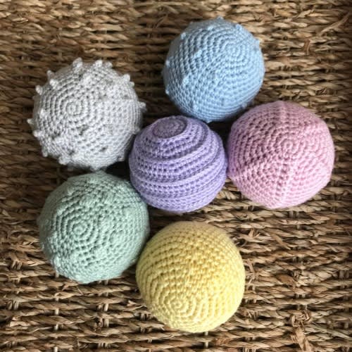 Crochet Balls, Montessori Baby Toys, Baby Sensory Toys, Organic Baby Toys, Baby Toys Learning, Waldorf Toys Toddler, Sensory Balls Baby