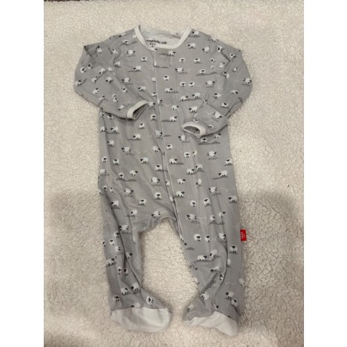 Magnetic Me size 0-3 months baby body suit good condition