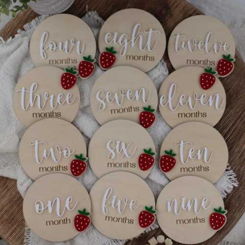 Strawberry Baby Milestone Signs, Monthly Baby Sign, Baby Photo Prop, Monthly Photo Prop, Baby Shower Gift, Newborn Gift, Birth, Girl