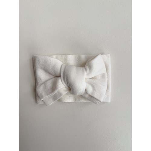 FINE POINTELLE KNIT BOW | MILK – Petite + Co
