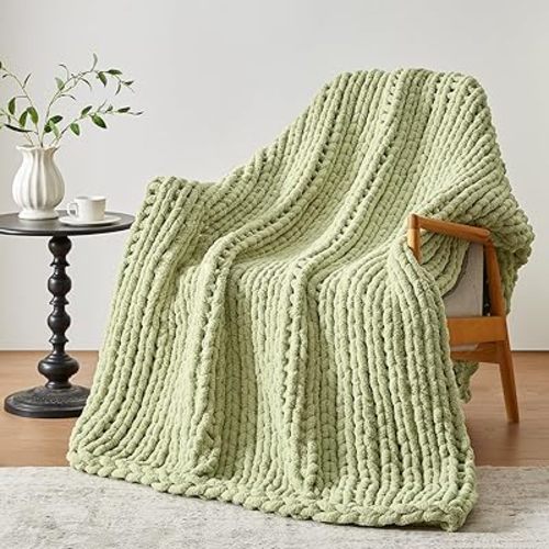 Negwoo Chunky Knit Throw Blanket, Knitted Throw Chenille Yarn, 60"*80"