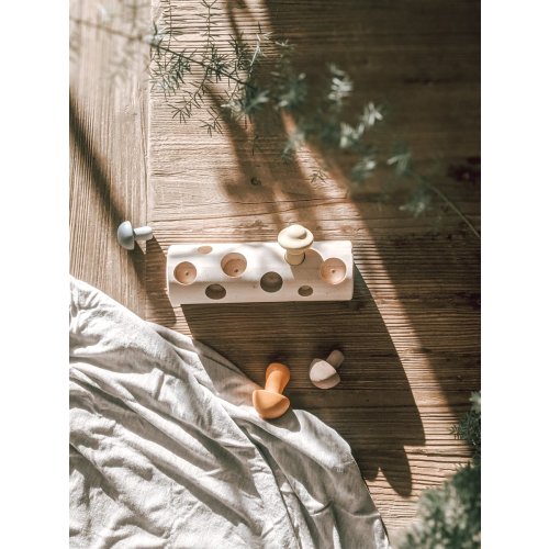 The Mushroom Picker – welly & bee