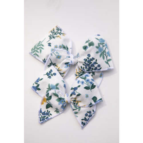 Hawthorne in White – Holy City Bow Co.