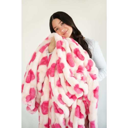 Hugs Valentine Heart Pink Plush Blanket