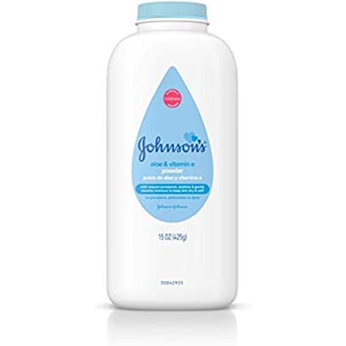 Johnson's Baby Powder, Naturally Derived Cornstarch with Aloe & Vitamin E for Delicate Skin, Hypoallergenic and Free of Parabens, Phthalates, and Dyes for Gentle Baby Skin Care, 15 oz