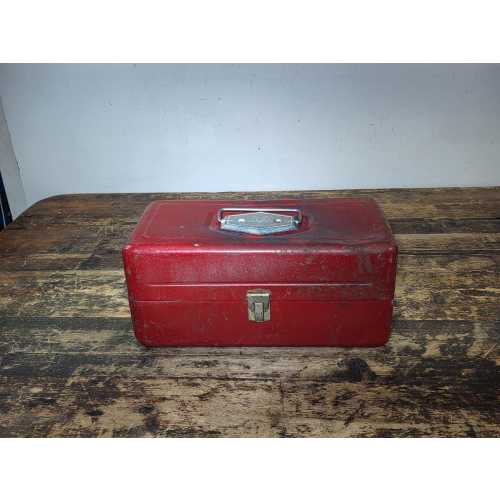 Vintage VICTOR Metal Tackle Box Red 2 Tray ATCO Lititz PA, U.S.A Fishing Tool Box
