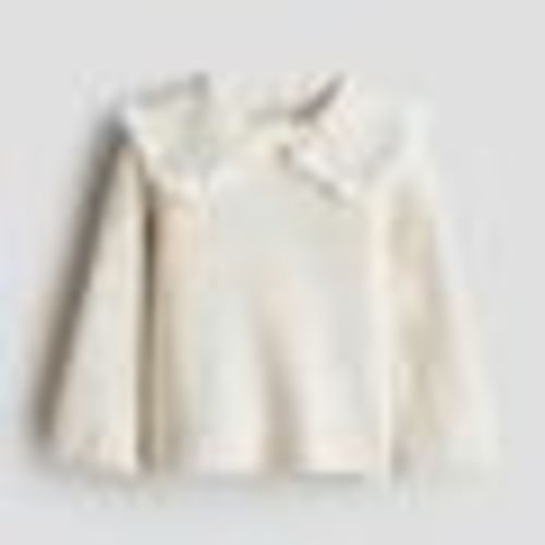 Sweater with Peter Pan Collar