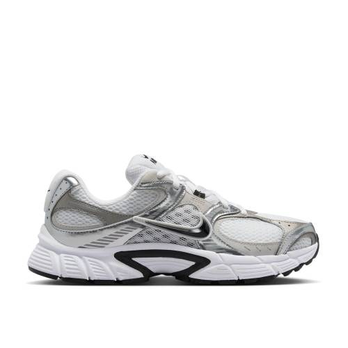 Nike V5 RNR Sneaker - Women's - Free Shipping | DSW
