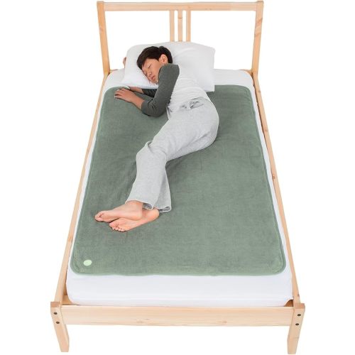PeapodMats Bedwetting & Incontinence Waterproof Bed Mat - Reusable Underpad. Secure Placement & Breathable. Washable. Enviro Friendly 3x5 (Sage) Mattress Protector & Pee Pad for Kids & Adults