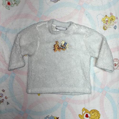 Walt Disney Pooh Sweatshirt 🍯 
Size 9 months 
In...