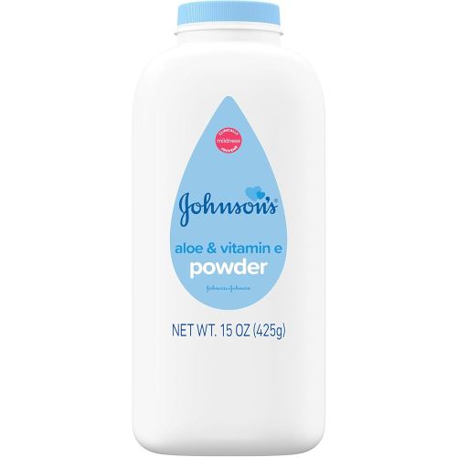 Johnson's Baby Powder with Naturally Derived Cornstarch, Aloe & Vitamin E for Delicate Skin, Hypoallergenic, Free of Parabens, Phthalates & Dyes for Gentle Baby Skin Care, 15 oz