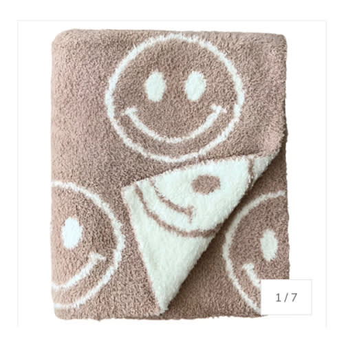 Smiley Fuzzy Blanket | Latte – HoneyBug