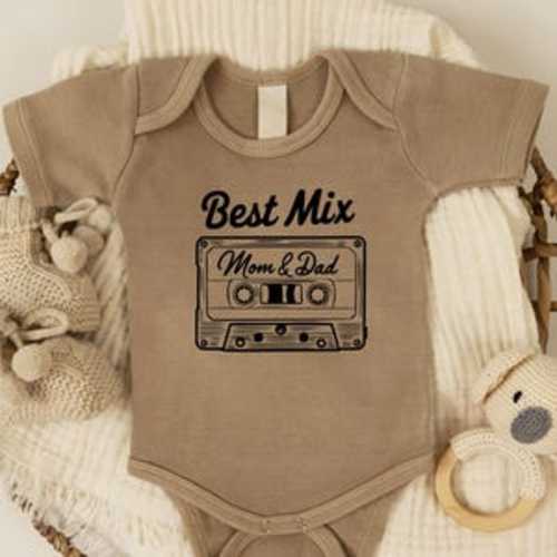 Moved Out of My Mom's Place Got My Own Crib Baby Onesie®, Funny Newborn Baby Bodysuit, Funny Baby Clothes - Etsy
