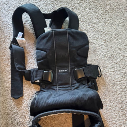 ($35) BabyBjörn Baby Carrier Harmony, 3D Mesh, 3-in-1 Ergonomic Baby Carrier; Newborn, Facing-in, Outward-Facing, and Back Carrying Positions Supported (7-40 lbs), Newborn to Toddler