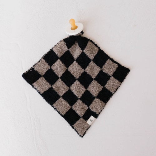 Lovey | Checkmate Checkerboard