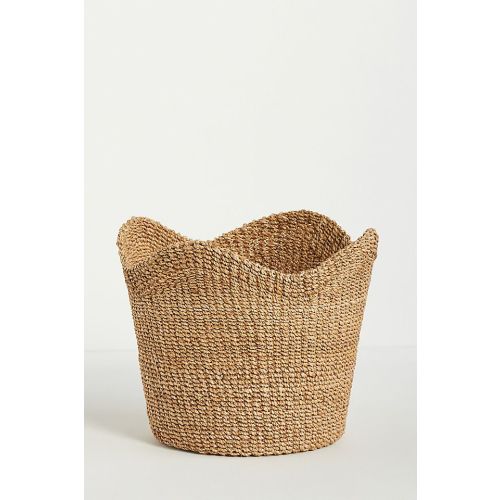 Genevieve Scalloped Woven Bin