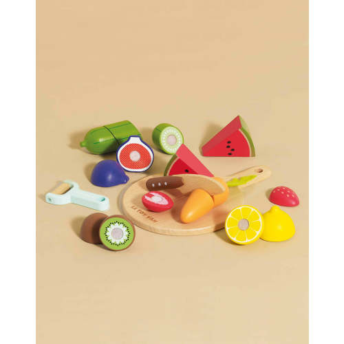 Wooden Chopping Board & Sliceable Play Food– Odin Parker