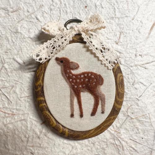 Custom Woodland Animal Felted Deer Nursery Hoop, Needle Felted Baby Gift, Personalized Wall Art Kids, Newborn Keepsake Decor, Heirloom Décor