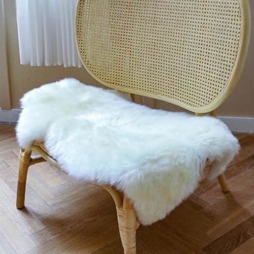 WaySoft New Zealand Sheepskin Area Rug – Genuine Fluffy Wool, Multiple Sizes, Bedroom or Living Room Decor(2ft x 3ft,Ivory)