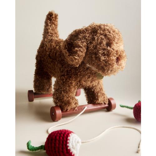 KIDS’ PLUSH TOY DOG WITH WHEELS