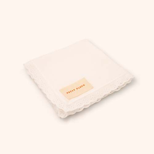 Organic Cotton Fleur Swaddle · Gardenia