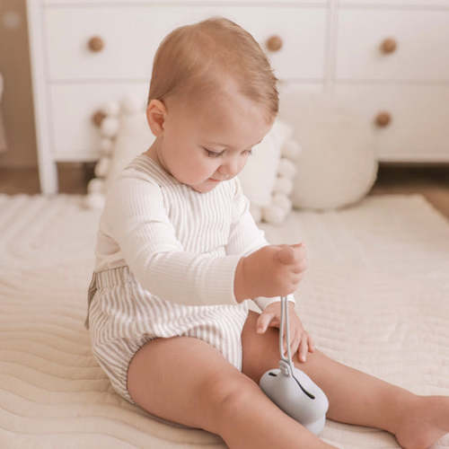 Silicone Pacifier Holder｜On-the-go | Moonkie