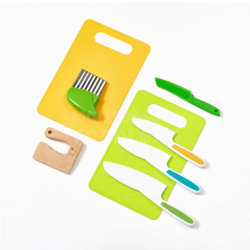Toddlers Chef Set – Encourage your kids to have fun in the kitchen