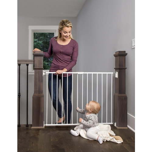 Regalo Top Of Stairs Metal Safety Gate - Walmart.ca