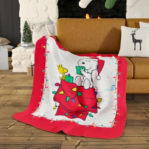 Franco Collectibles® Peanuts® Snoopy & Woodstock Holiday Christmas Super Soft Cozy Plush Throw, 40 in x 50 in, (Official Peanuts® Product)