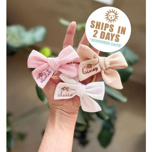 Personalized Baby Bow: Custom Embroidered Name, Floral Muslin Hair Bow