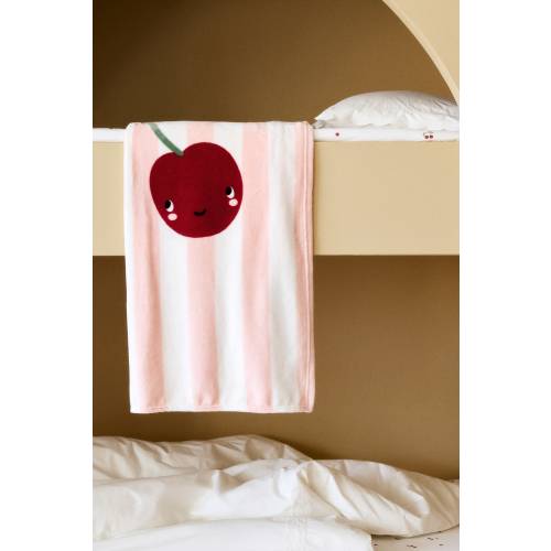 PATTERNED FLEECE BLANKET