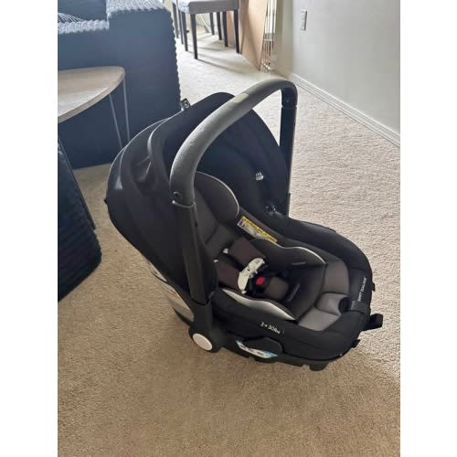 Baby carseat/stroller